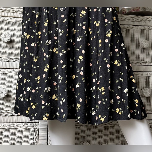 Reformation Revealing Midi Dress Full Length Button Closure Floral Print Size 2 - Picture 6 of 9